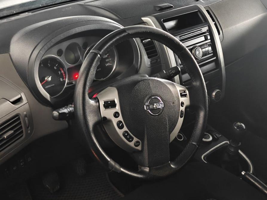 Nissan X-Trail II Москва  - изображение 12