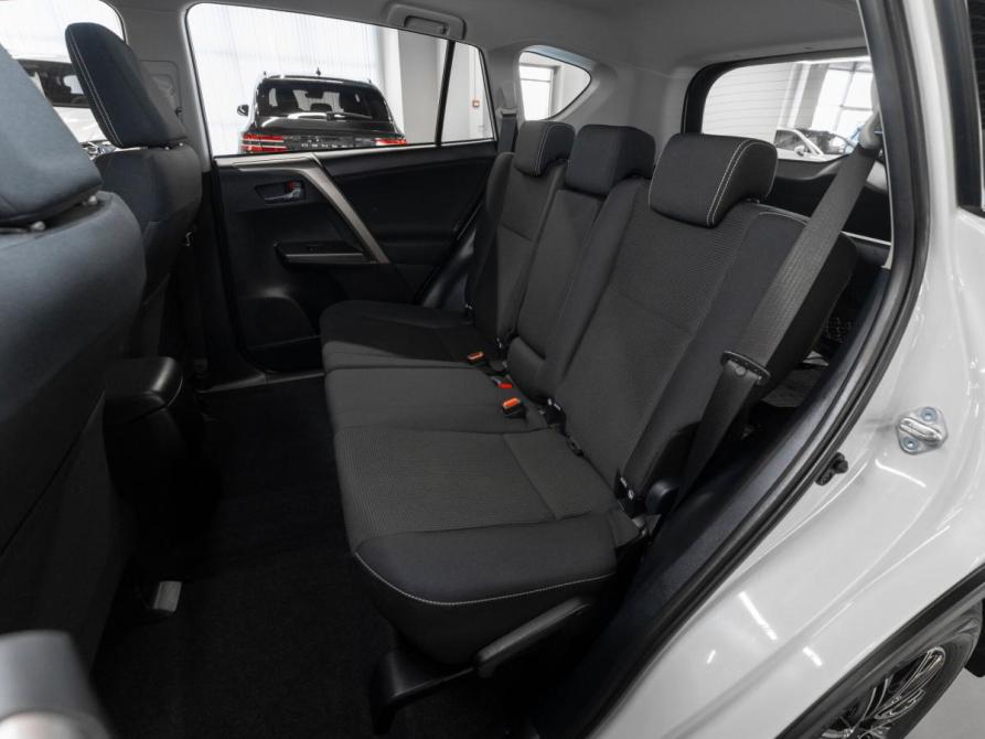 Toyota RAV4 IV (XA40) Рестайлинг Москва  - изображение 12