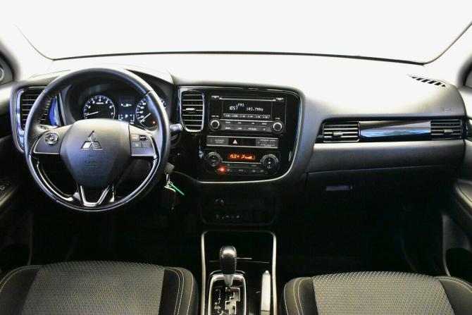 Mitsubishi Outlander III Рестайлинг 3 с пробегом 2019 года, цена 2 100 000 рублей, 77260 км, внедорожник, Автокод Объявления