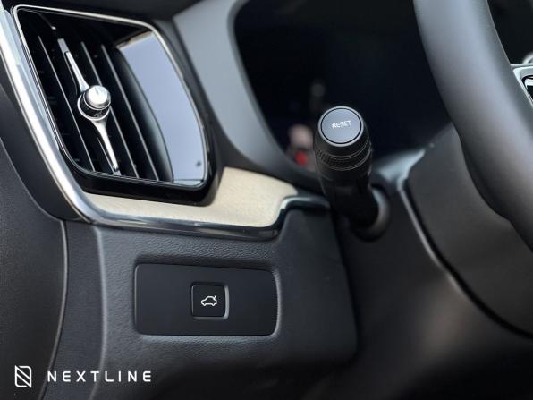 Новый Volvo XC60 II Рестайлинг 2 2026 года, цена 10 490 000 рублей, внедорожник, Автокод Объявления