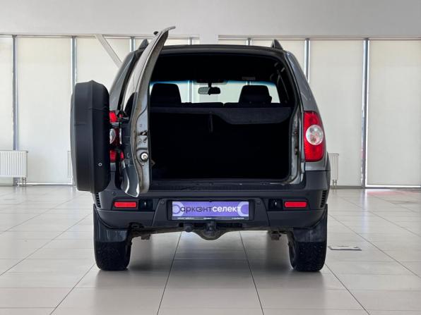 Chevrolet Niva I Рестайлинг с пробегом 2019 года, цена 830 000 рублей, 100095 км, внедорожник, Автокод Объявления