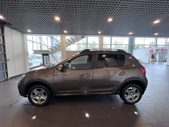 Renault Sandero II Рестайлинг с пробегом 2019 года, цена 1 060 000 рублей, 95545 км, хэтчбек, Автокод Объявления