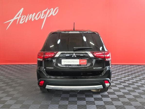 Mitsubishi Outlander III Рестайлинг 2 с пробегом 2015 года, цена 1 770 000 рублей, 112000 км, внедорожник, Автокод Объявления