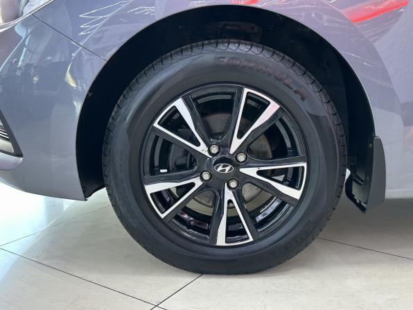Hyundai Solaris II с пробегом 2018 года, цена 1 265 000 рублей, 109951 км, седан, Автокод Объявления