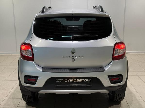 Renault Sandero II Рестайлинг с пробегом 2021 года, цена 1 410 000 рублей, 70850 км, хэтчбек, Автокод Объявления