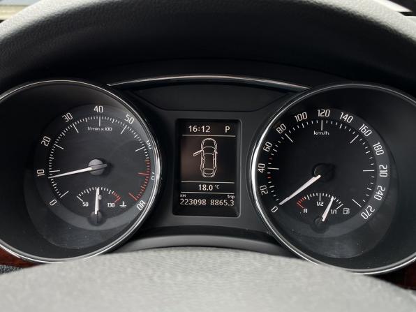Skoda Superb II с пробегом 2012 года, цена 835 000 рублей, 223097 км, лифтбек, Автокод Объявления