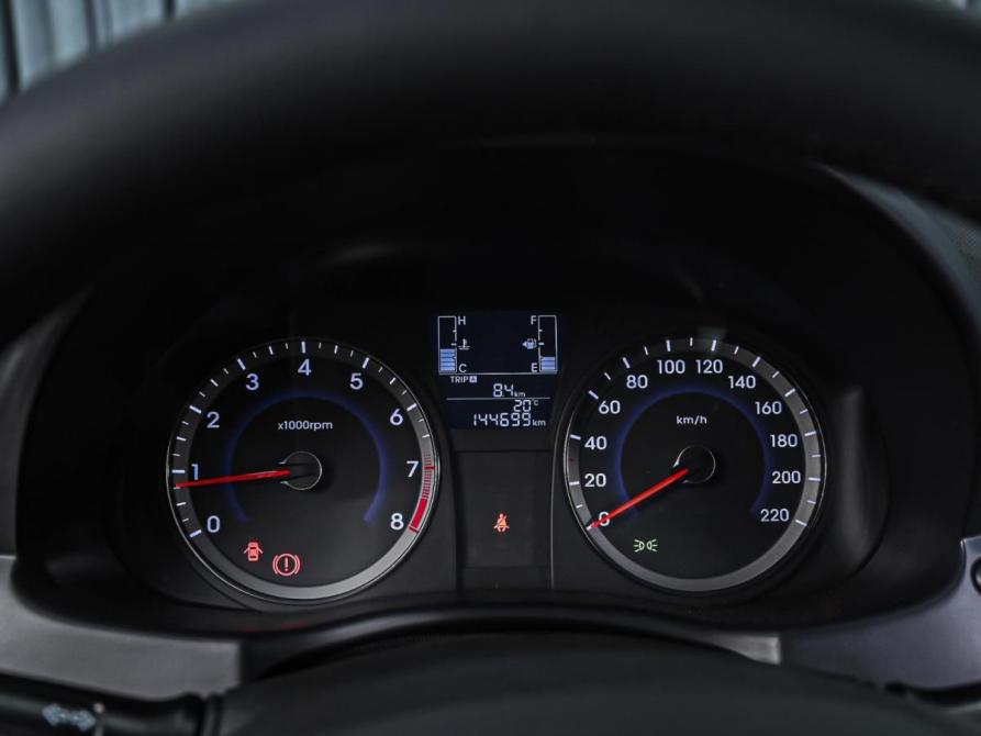 Hyundai Solaris I Рестайлинг Ставрополь  - изображение 19