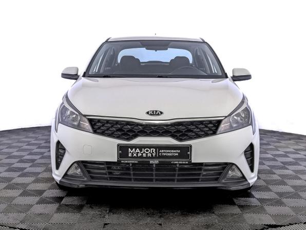Kia Rio IV Рестайлинг с пробегом 2021 года, цена 1 610 000 рублей, 88828 км, седан, Автокод Объявления