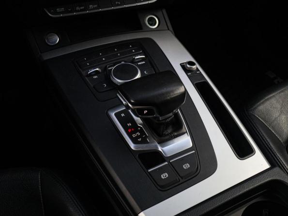 Audi Q5 II (FY) с пробегом 2018 года, цена 2 100 000 рублей, 246043 км, внедорожник, Автокод Объявления