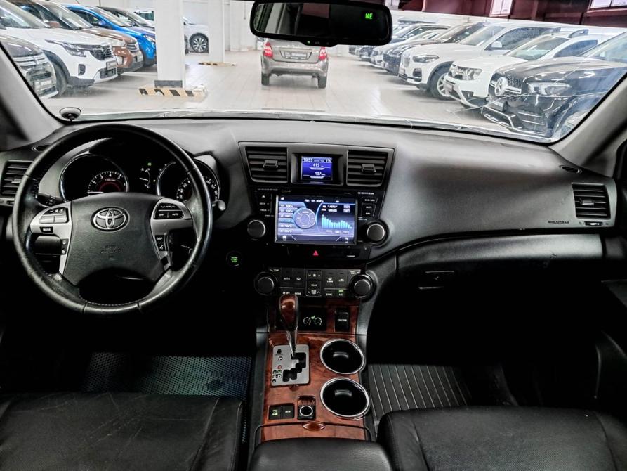 Toyota Highlander II (XU40) Рестайлинг Набережные Челны  - изображение 19