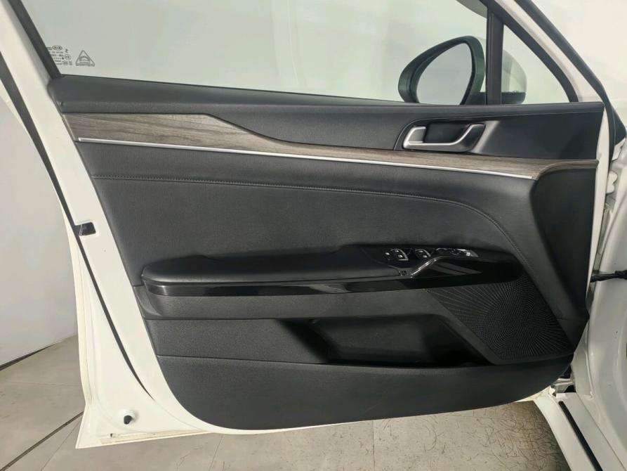 Kia K5 III Санкт-Петербург  - изображение 11