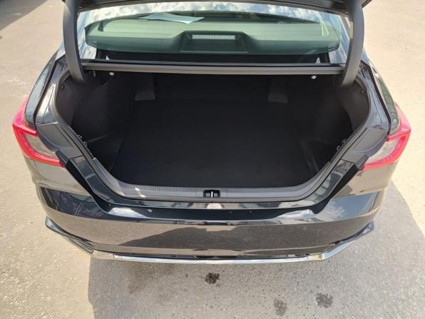 Toyota Camry IX (XV80) China Market с пробегом 2026 года, цена 4 370 000 рублей, 261 км, седан, Автокод Объявления