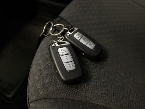 Hyundai Solaris I с пробегом 2011 года, цена 865 000 рублей, 176083 км, хэтчбек, Автокод Объявления