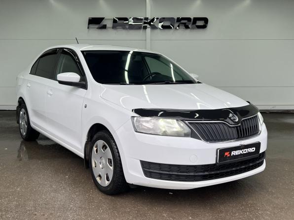 Skoda Rapid I с пробегом 2015 года, цена 1 070 000 рублей, 175334 км, лифтбек, Автокод Объявления