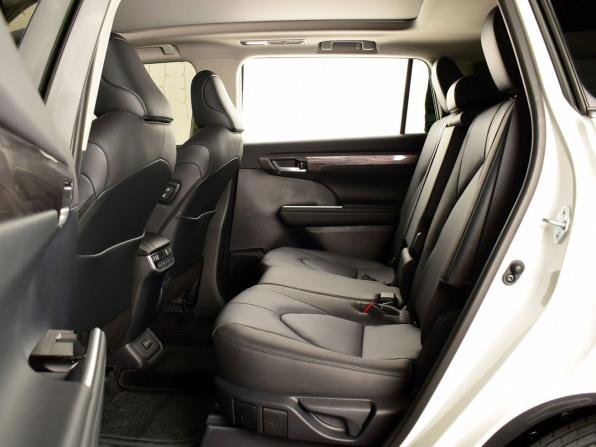 Toyota Highlander IV (XU70) с пробегом 2026 года, цена 5 285 995 рублей, 24 км, внедорожник, Автокод Объявления