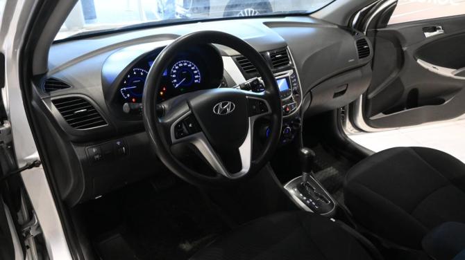 Hyundai Solaris I с пробегом 2013 года, цена 579 000 рублей, 253014 км, седан, Автокод Объявления