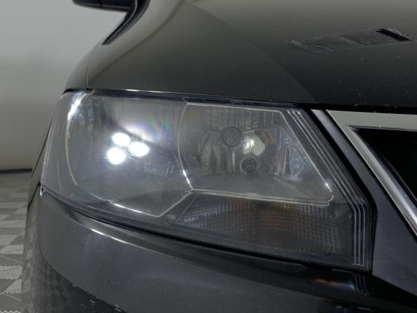 Skoda Rapid I с пробегом 2017 года, цена 780 000 рублей, 208000 км, лифтбек, Автокод Объявления