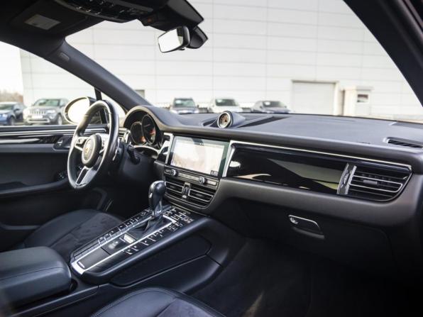Porsche Macan I Рестайлинг с пробегом 2021 года, цена 4 800 000 рублей, 117056 км, внедорожник, Автокод Объявления