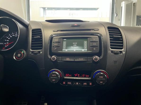 Kia Cerato III Рестайлинг (Classic) с пробегом 2017 года, цена 1 431 000 рублей, 86196 км, седан, Автокод Объявления