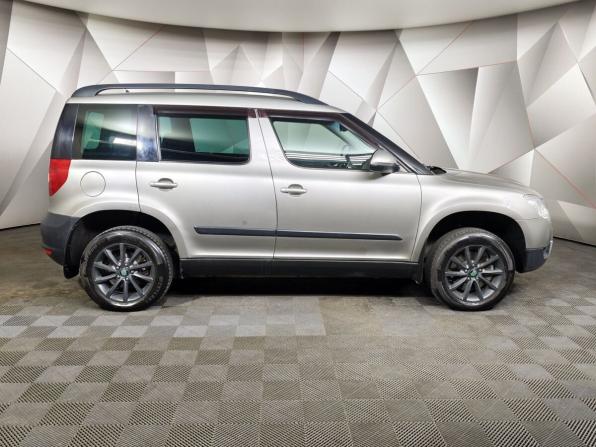 Skoda Yeti I с пробегом 2013 года, цена 997 000 рублей, 229546 км, внедорожник, Автокод Объявления