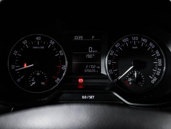 Skoda Octavia III (A7) с пробегом 2014 года, цена 700 000 рублей, 326624 км, лифтбек, Автокод Объявления