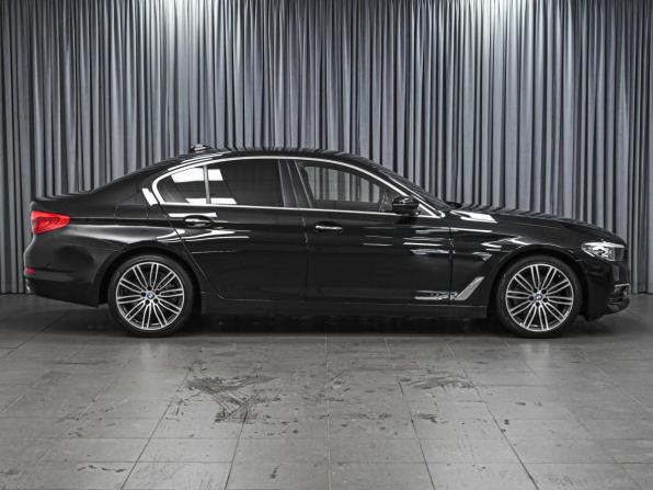 BMW 5 серии VII (G30/G31/G38) с пробегом 2017 года, цена 3 228 960 рублей, 83680 км, седан, Автокод Объявления