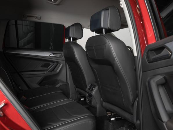 Volkswagen Tiguan II Рестайлинг с пробегом 2021 года, цена 3 299 800 рублей, 110988 км, внедорожник, Автокод Объявления