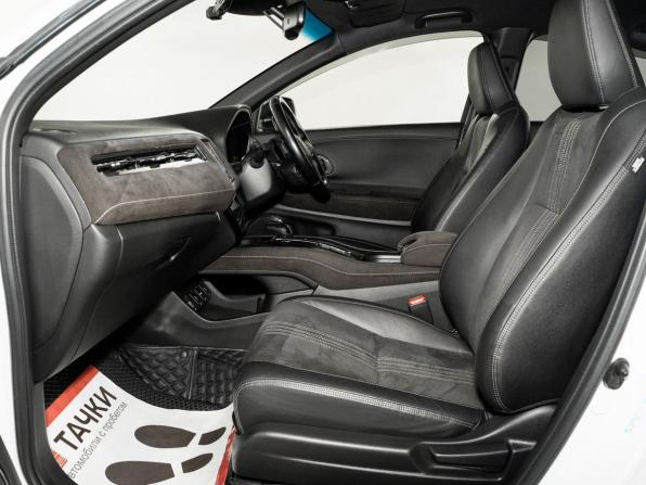 Honda Vezel I Рестайлинг с пробегом 2018 года, цена 1 630 300 рублей, 76815 км, внедорожник, Автокод Объявления