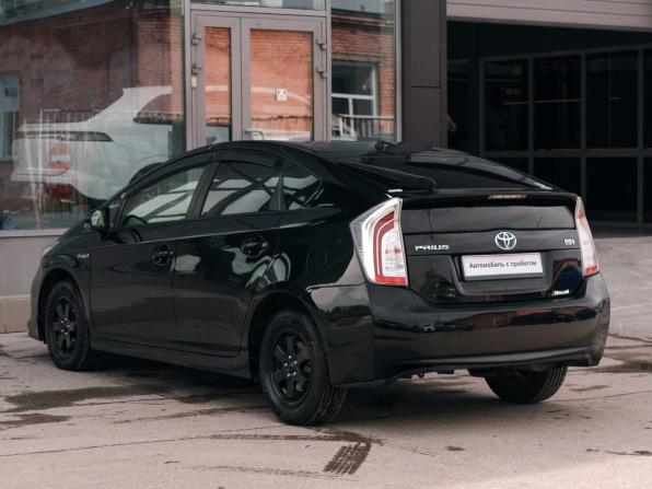 Toyota Prius III Рестайлинг (XW30) с пробегом 2013 года, цена 990 000 рублей, 224539 км, лифтбек, Автокод Объявления