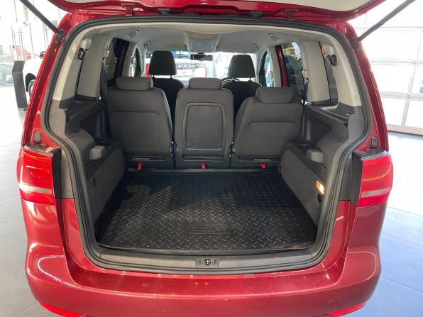 Volkswagen Touran I Рестайлинг 2 с пробегом 2011 года, цена 760 300 рублей, 133075 км, компактвэн, Автокод Объявления