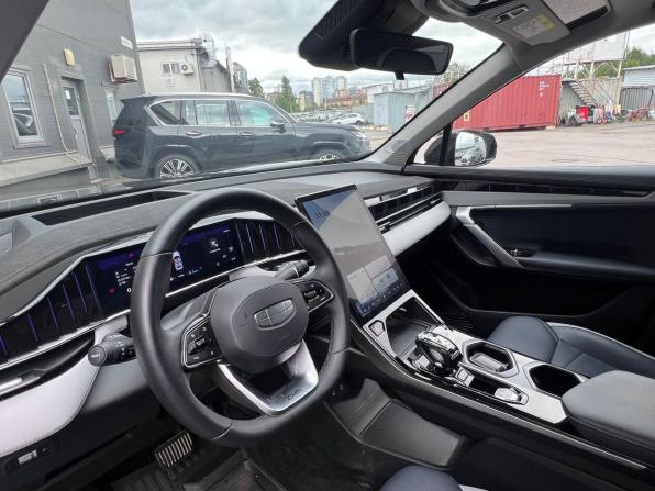 Geely Atlas II с пробегом 2024 года, цена 2 899 000 рублей, 23765 км, внедорожник, Автокод Объявления
