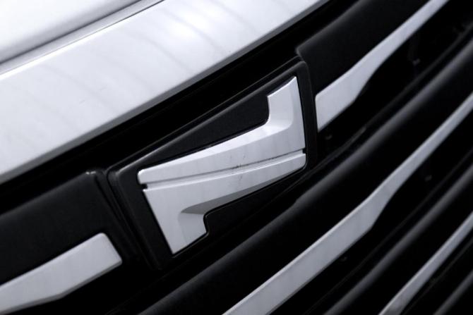 Toyota Noah III (R80) с пробегом 2017 года, цена 1 999 000 рублей, 121883 км, минивэн, Автокод Объявления