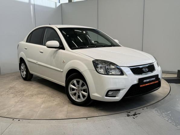 Kia Rio II Рестайлинг с пробегом 2011 года, цена 599 000 рублей, 218730 км, седан, Автокод Объявления