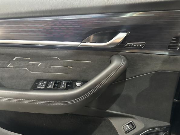 Geely Monjaro I с пробегом 2024 года, цена 3 350 000 рублей, 49587 км, внедорожник, Автокод Объявления