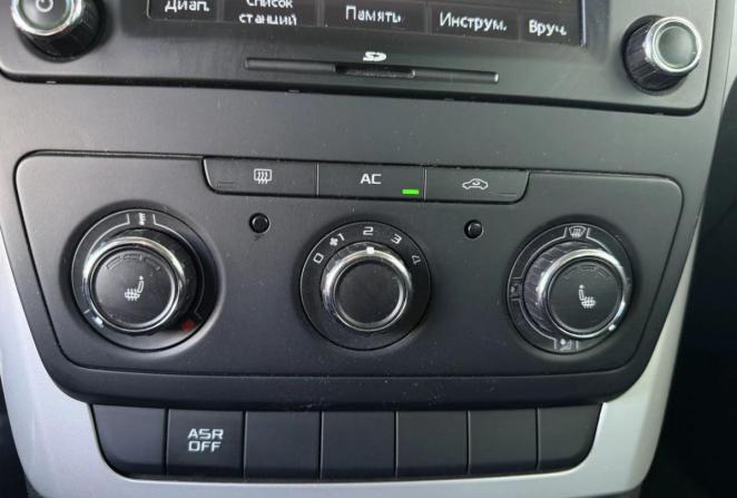 Skoda Yeti I с пробегом 2012 года, цена 695 000 рублей, 96401 км, внедорожник, Автокод Объявления