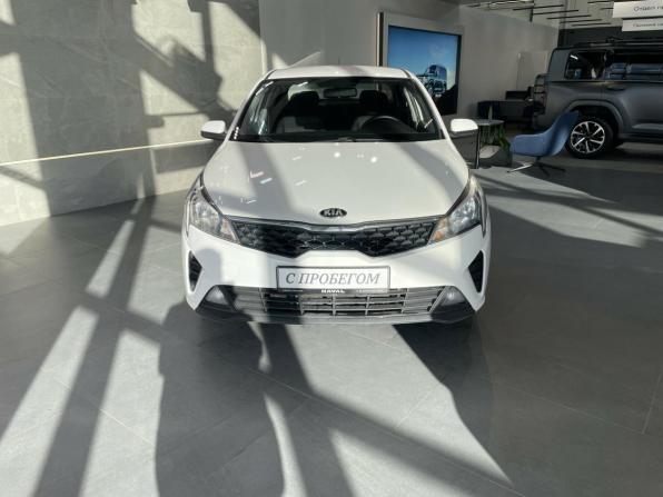 Kia Rio IV Рестайлинг с пробегом 2021 года, цена 1 480 500 рублей, 59878 км, седан, Автокод Объявления