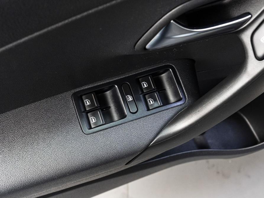 Volkswagen Polo V Рестайлинг Тюмень  - изображение 12