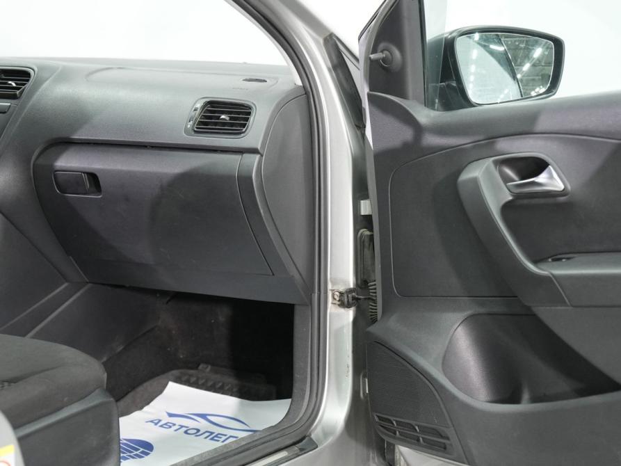 Volkswagen Polo V Рестайлинг Новосибирск  - изображение 16