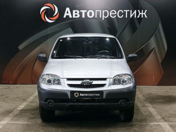 Chevrolet Niva I Рестайлинг с пробегом 2015 года, цена 690 000 рублей, 108658 км, внедорожник, Автокод Объявления