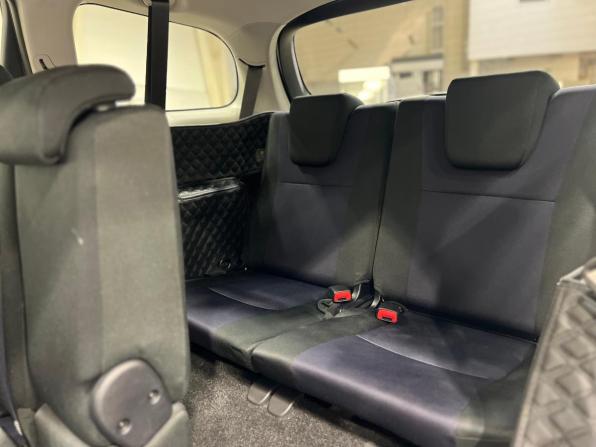 Toyota Wish II Рестайлинг с пробегом 2013 года, цена 1 399 000 рублей, 139962 км, минивэн, Автокод Объявления