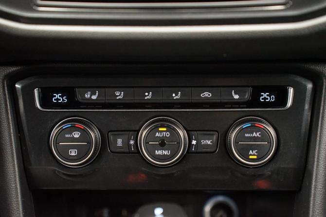 Volkswagen Tiguan II с пробегом 2017 года, цена 2 590 000 рублей, 165000 км, внедорожник, Автокод Объявления