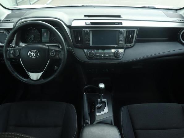 Toyota RAV4 IV (XA40) Рестайлинг с пробегом 2016 года, цена 2 021 000 рублей, 180950 км, внедорожник, Автокод Объявления