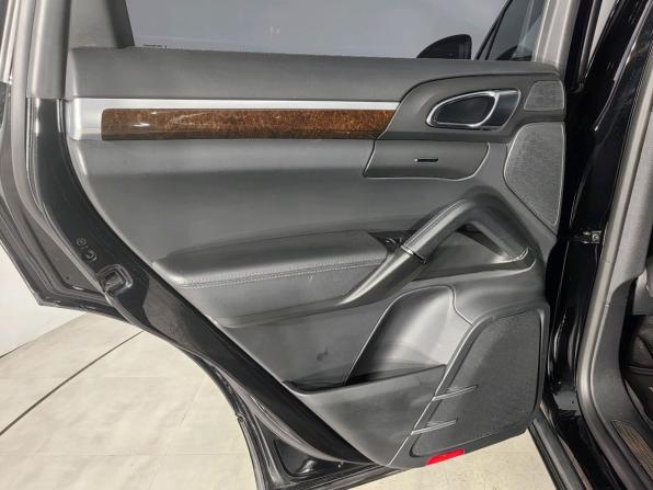 Porsche Cayenne II (958) с пробегом 2014 года, цена 2 370 000 рублей, 183938 км, внедорожник, Автокод Объявления