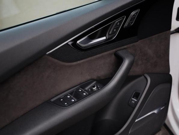 Audi Q7 II (4M) с пробегом 2018 года, цена 4 599 000 рублей, 158988 км, внедорожник, Автокод Объявления