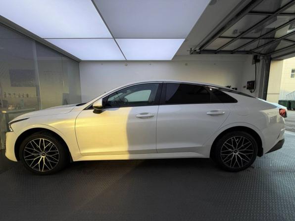 Kia K5 III с пробегом 2021 года, цена 2 490 000 рублей, 71370 км, седан, Автокод Объявления