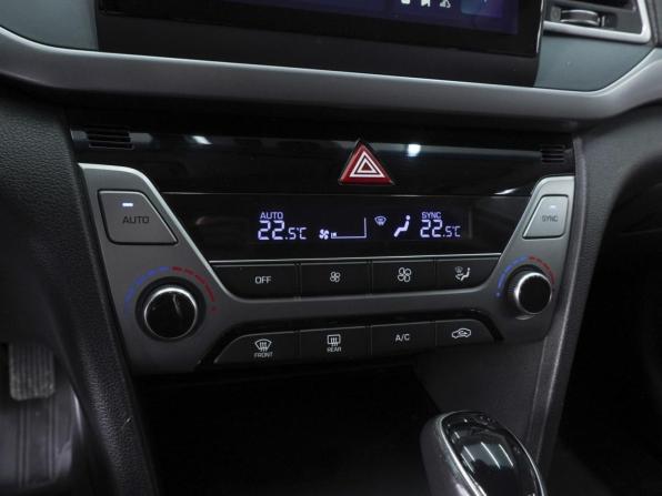 Hyundai Elantra VI (AD) с пробегом 2018 года, цена 1 190 000 рублей, 272815 км, седан, Автокод Объявления