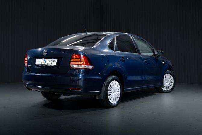 Volkswagen Polo V Рестайлинг с пробегом 2016 года, цена 1 030 000 рублей, 154451 км, седан, Автокод Объявления