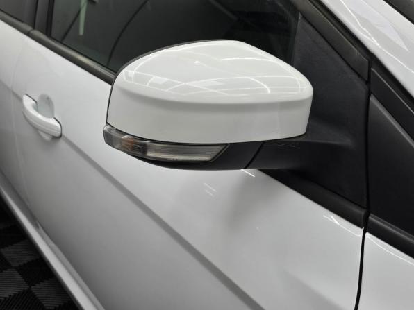 Ford Focus III с пробегом 2014 года, цена 935 000 рублей, 136000 км, седан, Автокод Объявления