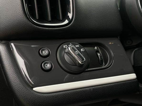 Mini Countryman II с пробегом 2017 года, цена 2 095 000 рублей, 106500 км, внедорожник, Автокод Объявления