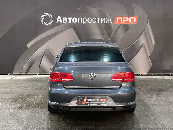 Volkswagen Passat B7 с пробегом 2011 года, цена 650 000 рублей, 299120 км, седан, Автокод Объявления
